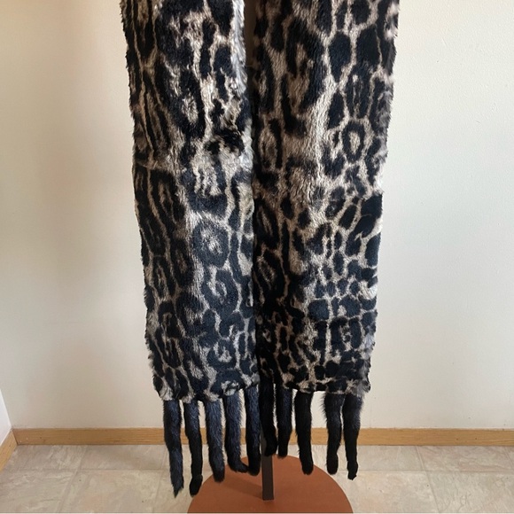 Vintage Leopard Print Scarf - Picture 4 of 8